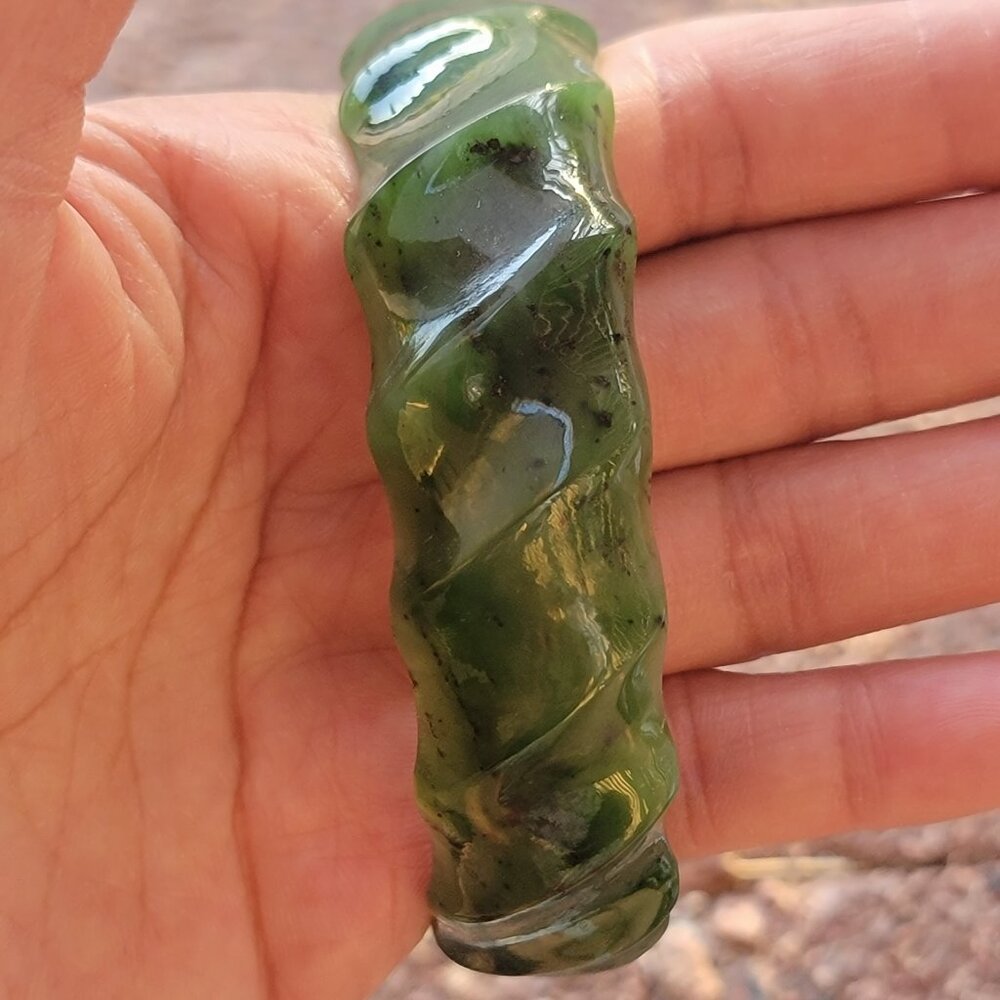 Amazing spinach green jade thick ribbed bracelet